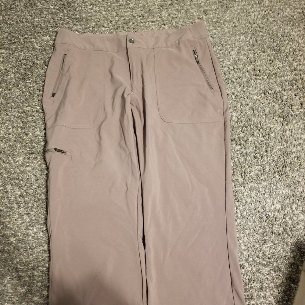 Khaki Columbia Women's capris